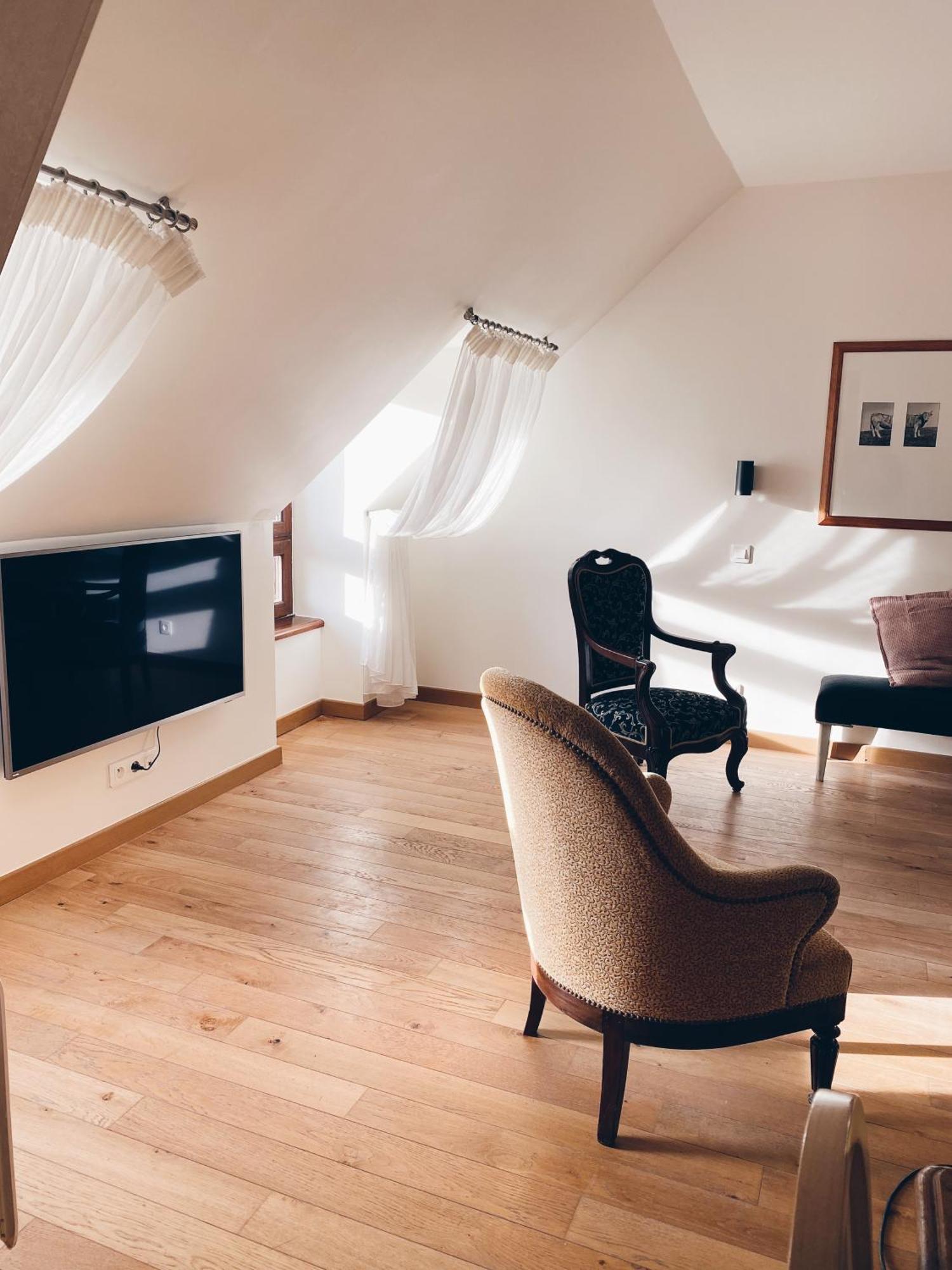 Le Regis Apartment Laguiole Bagian luar foto