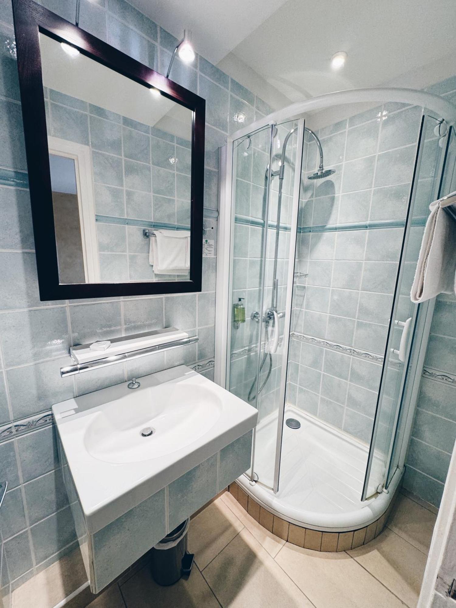 Le Regis Apartment Laguiole Bagian luar foto