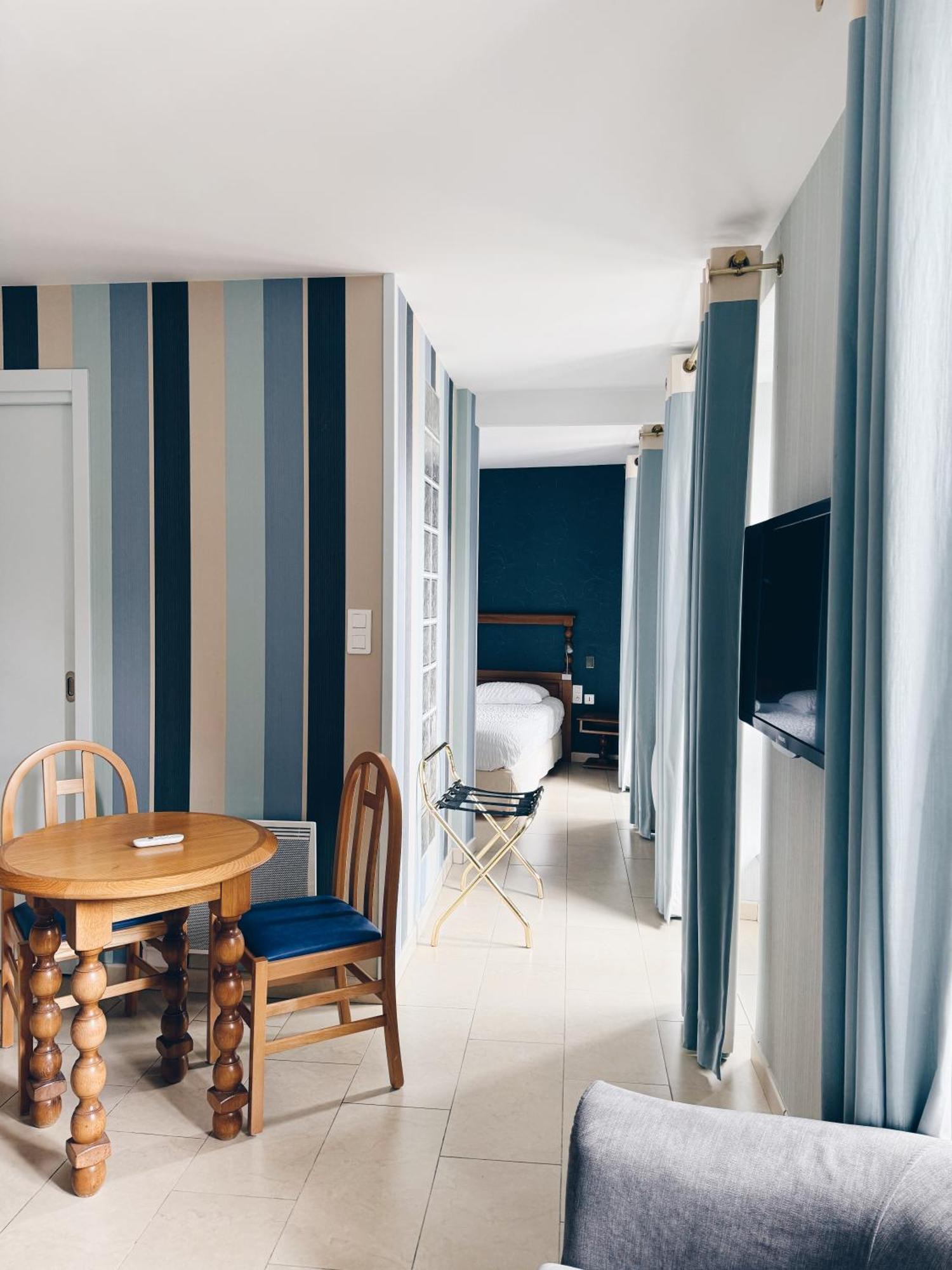 Le Regis Apartment Laguiole Bagian luar foto