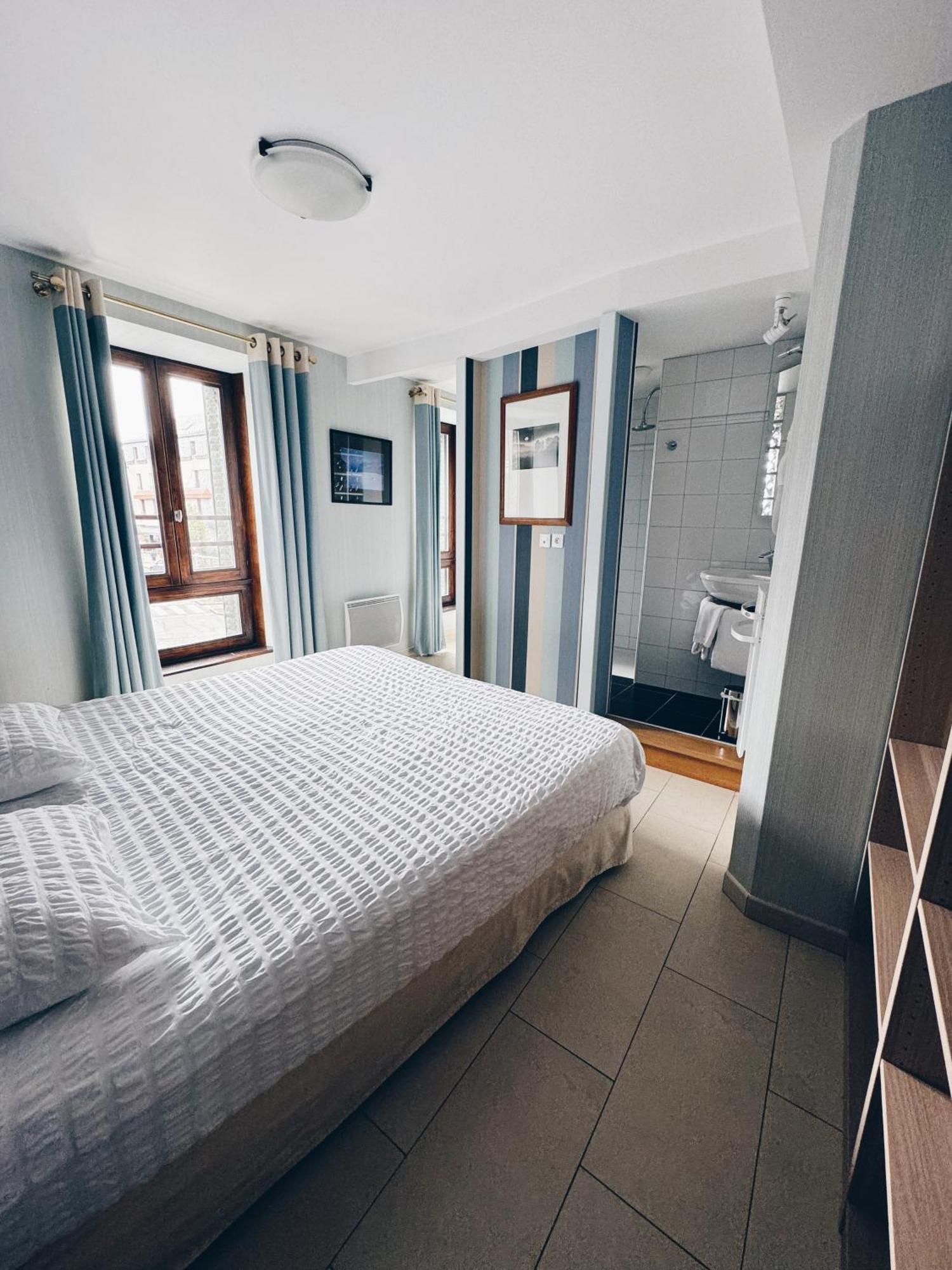 Le Regis Apartment Laguiole Bagian luar foto