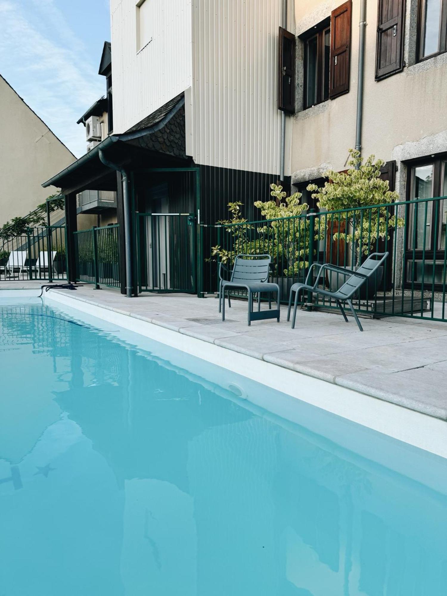 Le Regis Apartment Laguiole Bagian luar foto